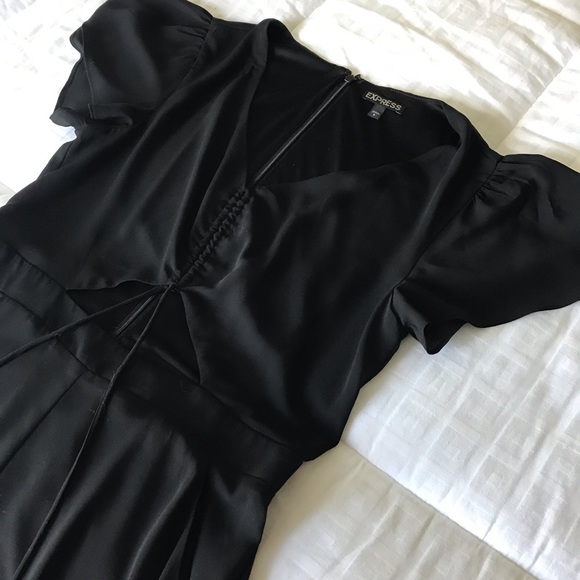 Express Romper - Picture 2 of 6